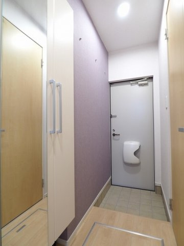 ペルフェクター虹の玄関