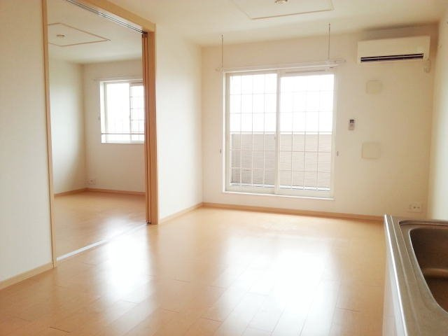 サンリットの居間・リビング