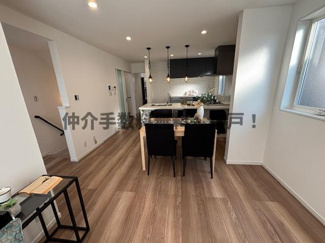 【居間・リビング】 | 神戸市垂水区星陵台7丁目　新築戸建　仲介手数料無料！ | おしゃれなリビングです