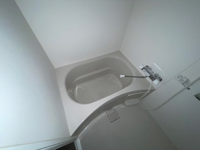 ジーメゾン垂水イースト2の浴室