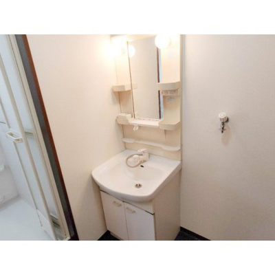 【洗面所】 | ピーノヴェントＢ | ゆったりとスペースのある洗面所