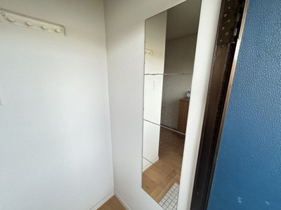 【設備】 | ＣＲＯＷＮ ＣＯＲＰＯⅠ201 | 玄関姿見鏡