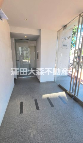 ヴェトロのエントランス|エントランス