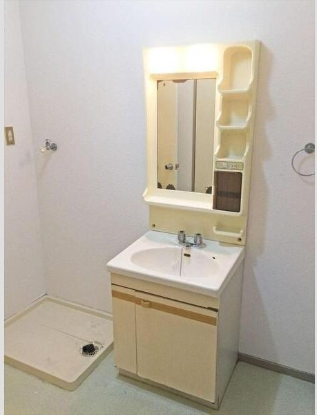 リバーサイド桶狭間の洗面所