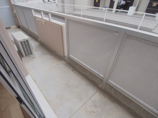 アゼリア祇園のバルコニー