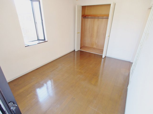 セジュールU|写真は角部屋の写真です