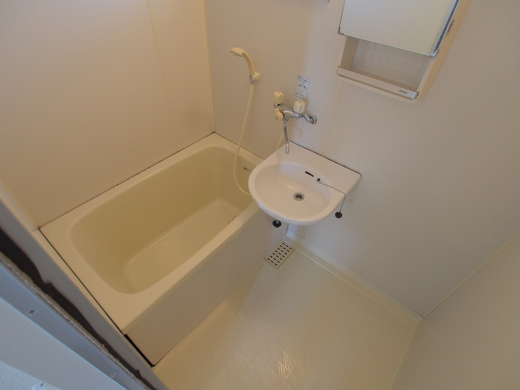 セジュールUの浴室|写真は角部屋の写真です