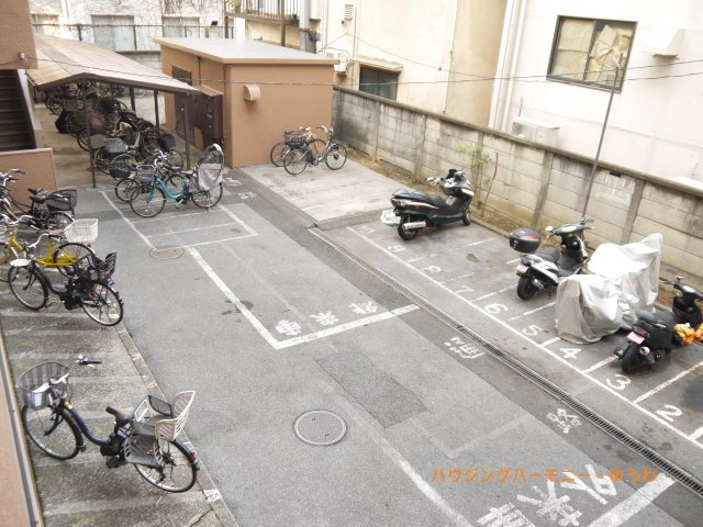 【駐車場】 | キャニオンマンションあずさわ | 自走式の駐車場がありますので、車必須のかたには、安心です。