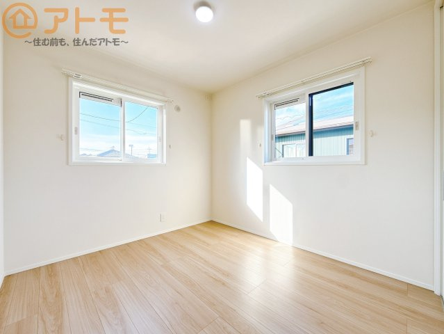 【子供部屋】 | 清水区南岡町　新築戸建　全1棟 | 壁と床がシンプルな色合いだからこそ自分だけの空間を作れます♪お部屋作りのイメージは順調でしょうか♪