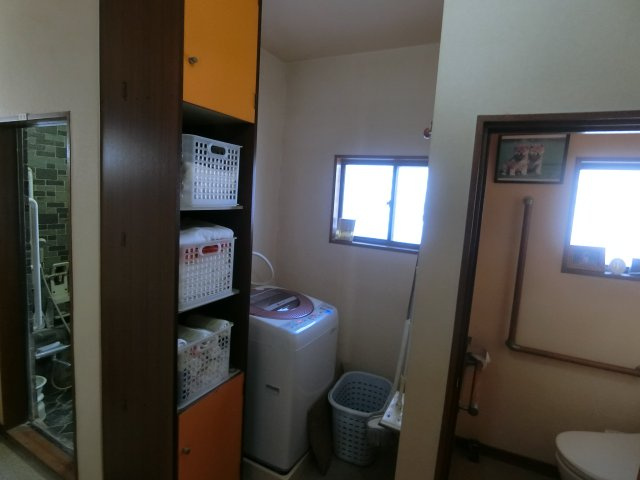 前橋市山王町　中古住宅のランドリースペース