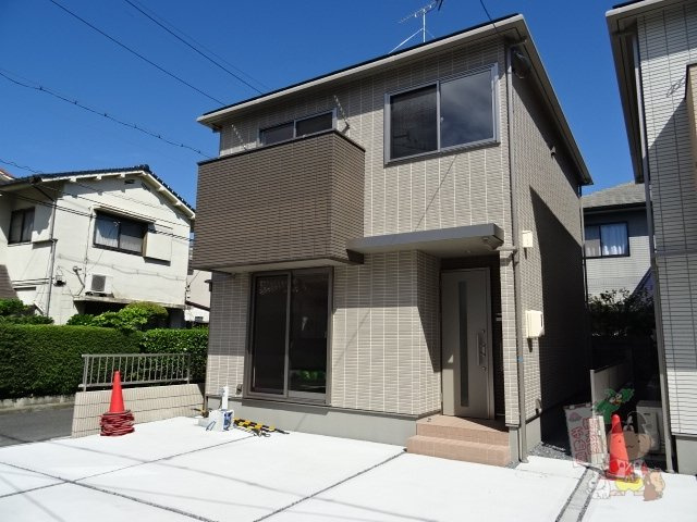 ユリアガーデンの外観