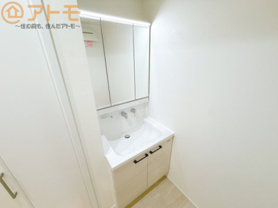 【独立洗面台】 | 清水区入江三丁目　新築戸建　全1棟 | 壁付け水栓の洗面台は水垢がたまりにくく、お掃除がしやすいですね♪