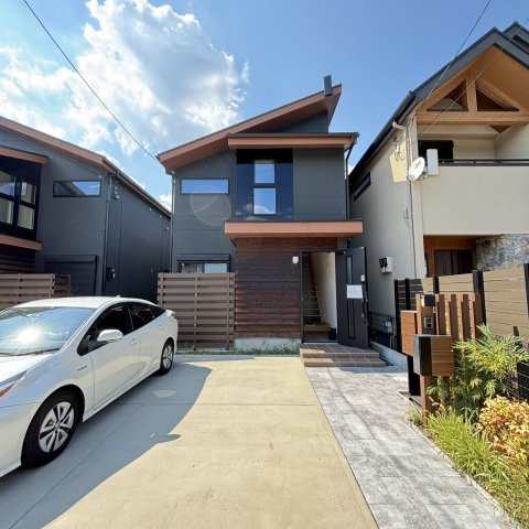 森南車庫付き戸建の外観