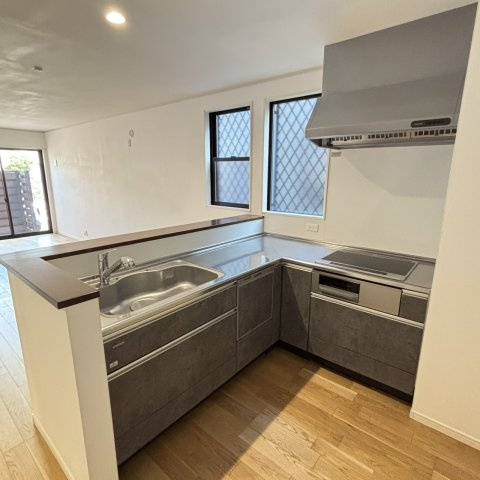 森南車庫付き戸建のキッチン