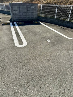 【駐車場】 | メゾン　コリーヌⅢ