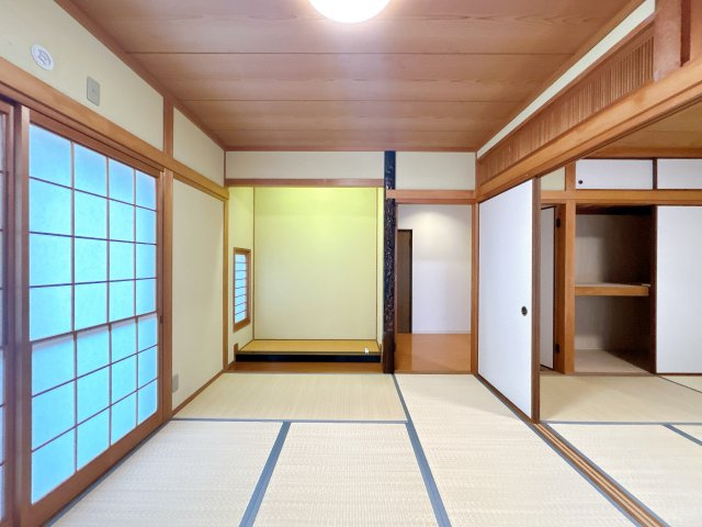 西条市樋之口183-12　中古住宅の和室