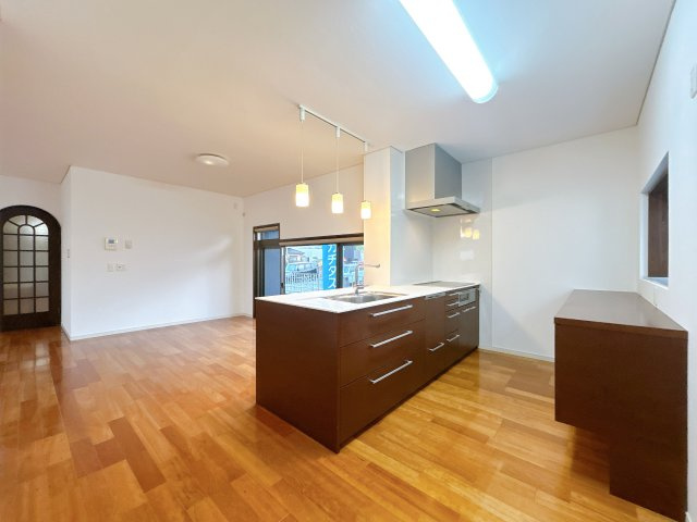 西条市樋之口183-12　中古住宅のキッチン