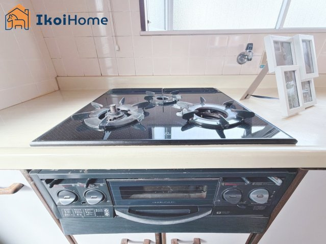 神戸市西区桜が丘東町５丁目　中古戸建のキッチン|【ホームページに現地動画掲載中】●年中無休：当日予約可●リフォームされていませんので入替相談も可