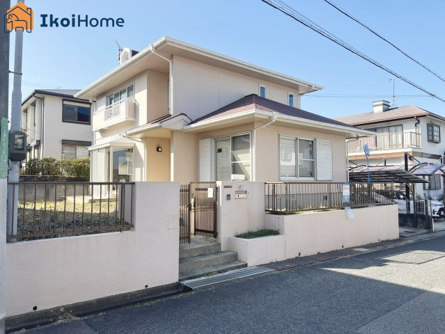 神戸市西区桜が丘東町５丁目　中古戸建のエントランス|【ホームページに現地動画掲載中】●年中無休：当日予約可●リフォーム素材としても！お車1台駐車可！