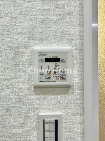 南砂キャピタルコータースの内装|【浴室乾燥機】暖房・冷風・換気・乾燥が可能です。毎日を快適に過ごせるうれしい機能が揃っています。雨の日の洗濯物も安心です。