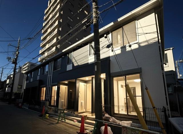 Ｇｒａｎｄ　Ｐｏｉｒｅの外観|外観写真（夜）