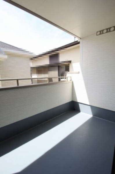 介良乙　新築戸建　1号棟【太陽光発電システム　7.56kw】（全3区画）　のバルコニー|2F　南西の部屋　7.37帖