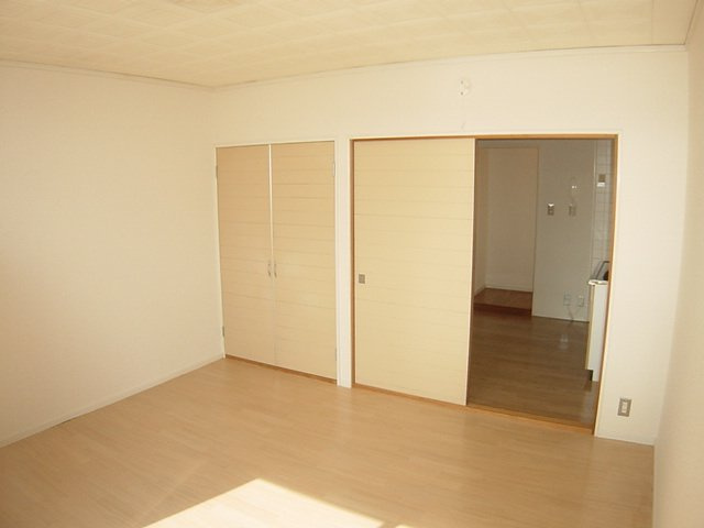 タウニー緑ケ丘の内装|洋室