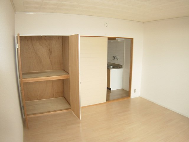 タウニー緑ケ丘の内装|洋室