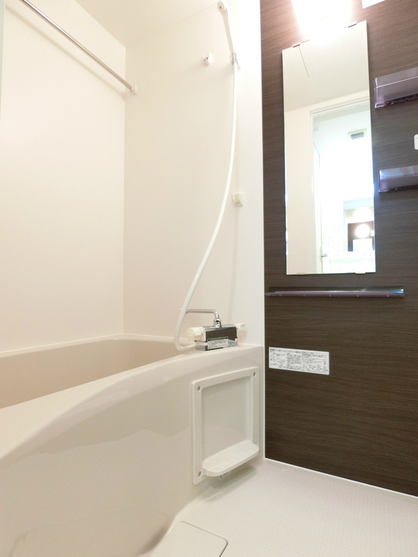 リブリ・新神戸の浴室