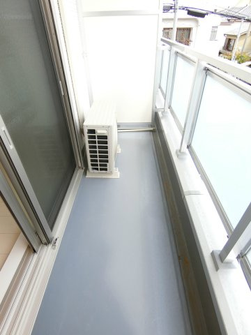 リブリ・新神戸のバルコニー