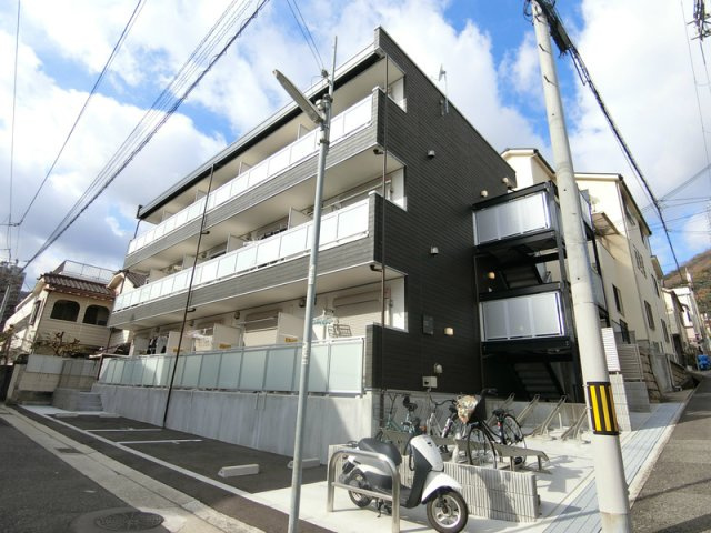 リブリ・新神戸の外観