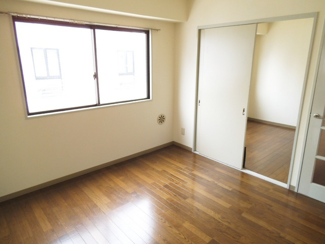 カーサフィオーレの居間・リビング|リビングも明るいです☆