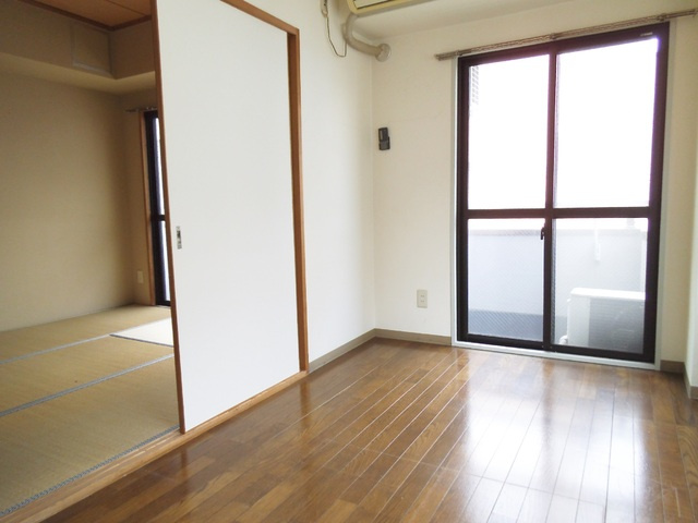 カーサフィオーレの寝室|各居室日当り良好です☆