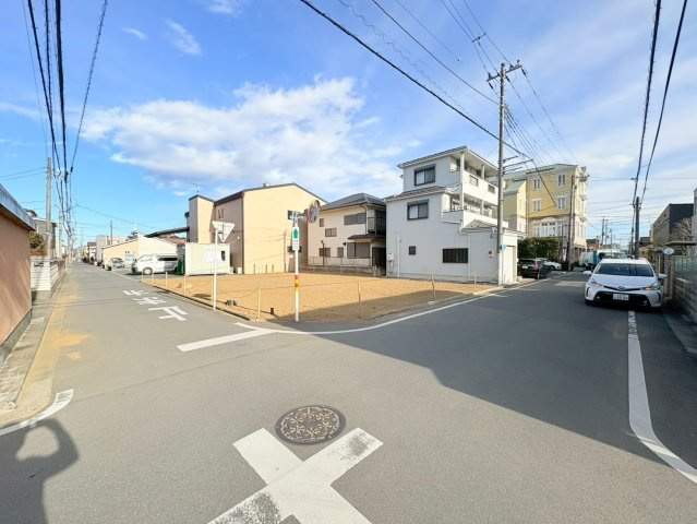 川越市広栄町　建築条件なし売地　「川越駅」徒歩18分　敷地40坪　【大塚小学区】の前面道路含む現地写真