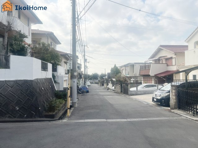 明石市魚住町西岡　土地のその他|●年中無休：当日予約可●L字の道路なので開放感あり広く見えます
