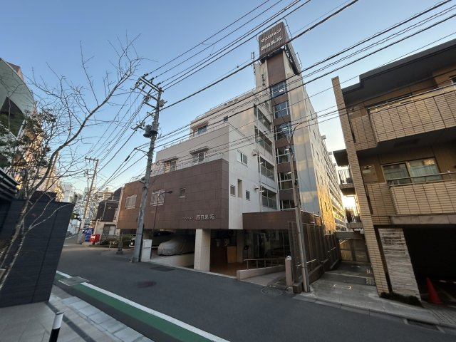 マンション西目黒苑の外観
