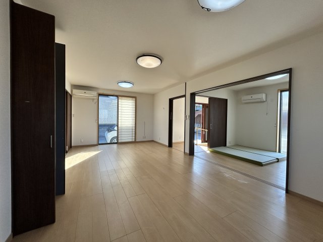 西条市樋之口382-13　中古住宅の居間・リビング