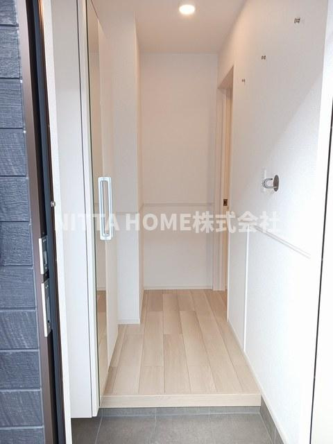 ガーデン・アイリスⅡの玄関|十分なスペースの玄関です◆