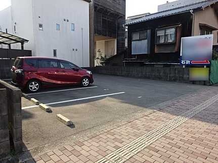 南区比治山本町の前面道路含む現地写真