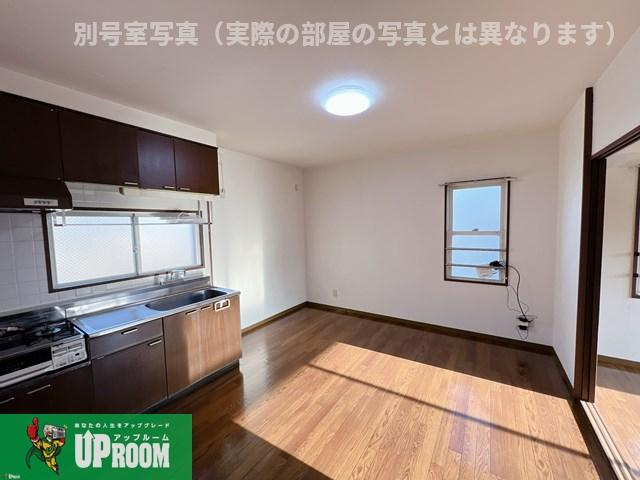 クレール参番館の居間・リビング