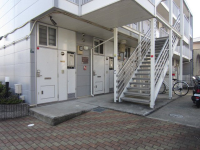 【エントランス】 | レオパレスメルツェ４