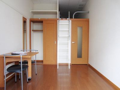 【居間・リビング】 | レオパレスメルツェ４