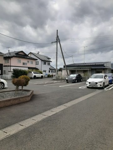 パルククレール・ササキ　Ｂの駐車場