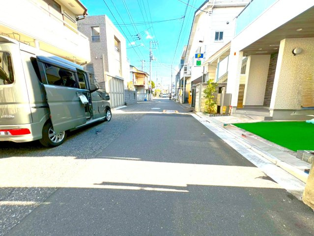 中野区沼袋１丁目　新築一戸建　西武新宿線　沼袋の前面道路含む現地写真