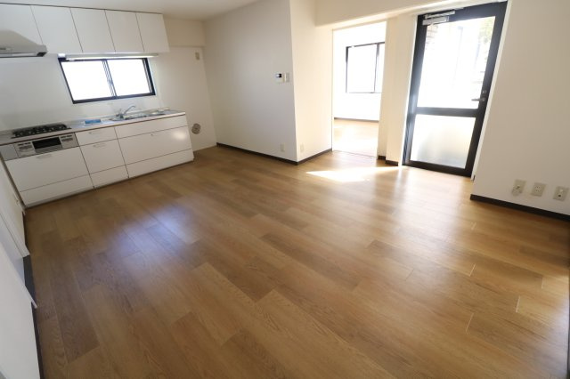 【居間・リビング】