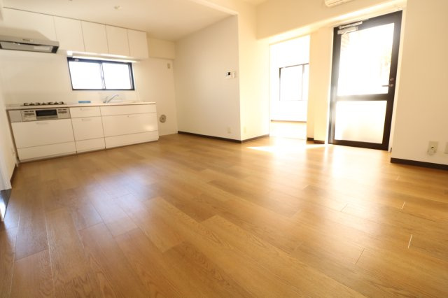 【居間・リビング】