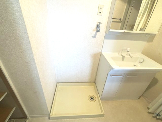 レークパレス大津堅田6階のランドリースペース