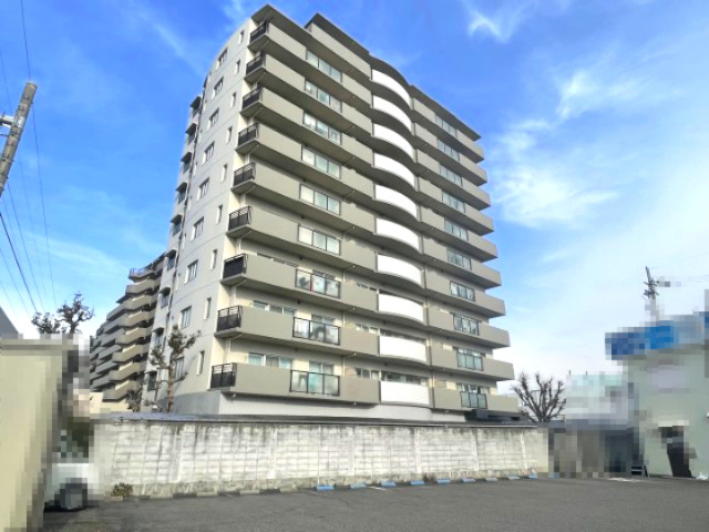 レークパレス大津堅田6階の外観