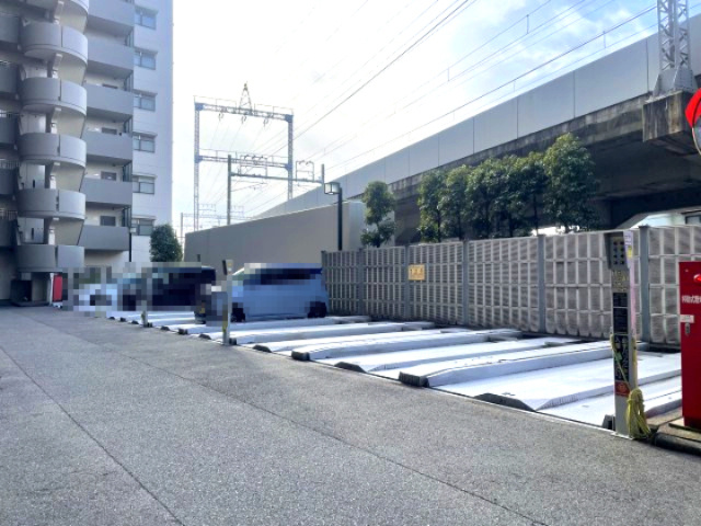 レークパレス大津堅田6階の駐車場