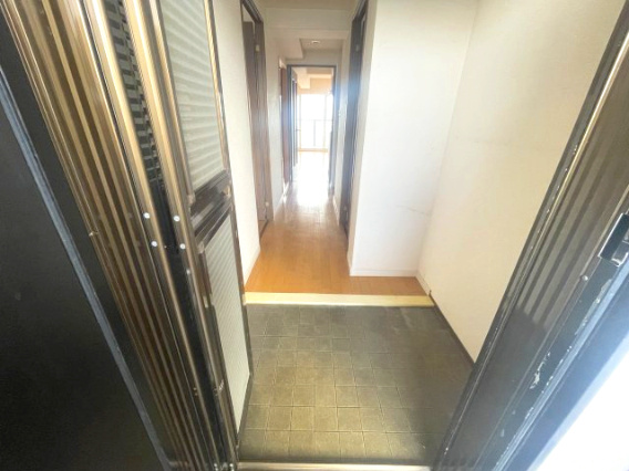 レークパレス大津堅田6階の玄関